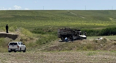 Diyarbakır'da kamyonet içinde baba ve oğlun yanmış cesedi bulundu