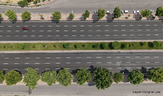 Havalimanı yolu 20 milyon TL'ye yenilendi