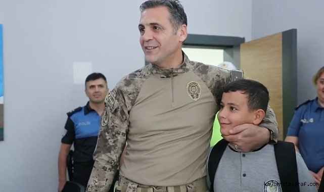 Emniyet Müdürü Aydın, şehit çocuklarını okulun ilk günü yalnız bırakmadı