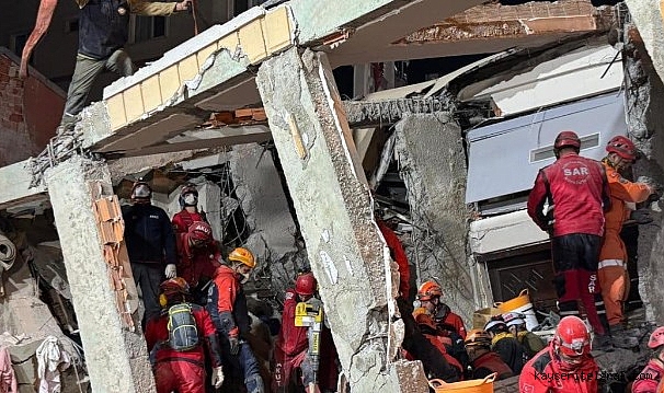 Gebze'de yıkılan binada anne-babanın da cansız bedeni bulundu