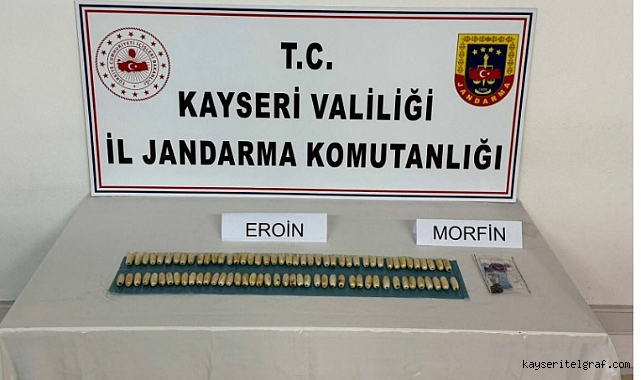Midesinde ve bağırsaklarında uyuşturucu taşıyan İran uyruklu zanlı yakalandı