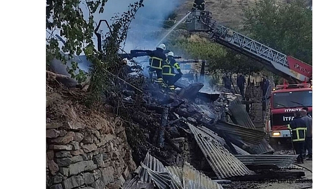 Saimbeyli'de yangın; işitme ve konuşma engelli iki kardeş yaşamını yitirdi