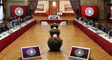 Terör örgütü üyeliğinden hapis yatan Demirtaş'tan öneri