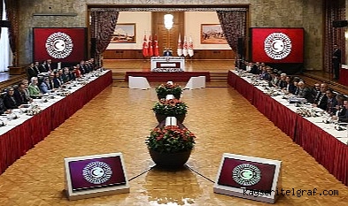 Terör örgütü üyeliğinden hapis yatan Demirtaş'tan öneri