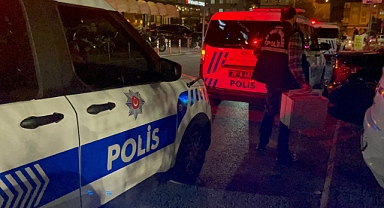 AVM önünde bıçaklı kavga, 1 yaralı