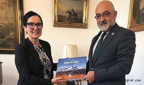 Cıngı Avusturya Büyükelçisi Juen'le bir araya geldi