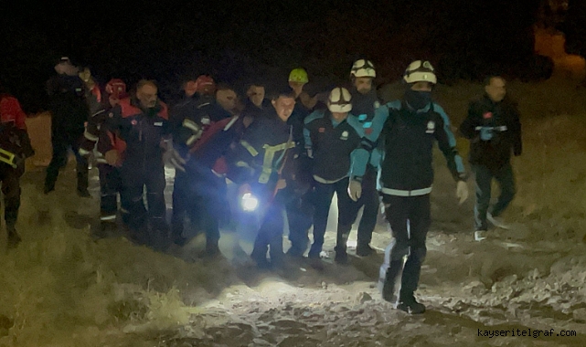 Derevenk vadisine yuvarlanan aracın sürücüsü öldü