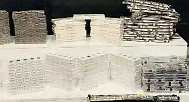 Emniyet güçleri 2 bin paket kaçak sigara ele geçirdi