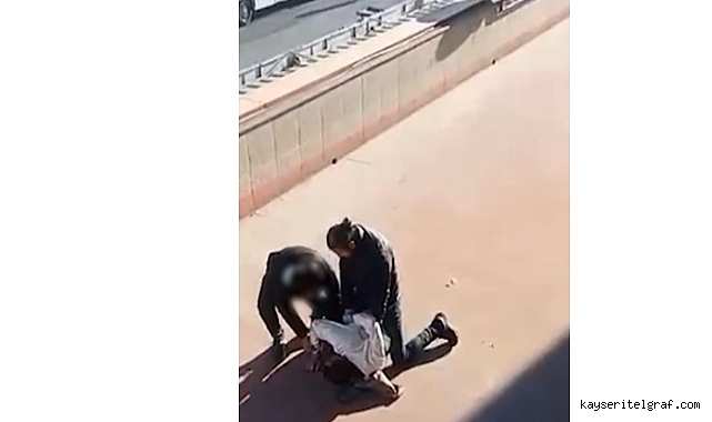 Kayseri,  Aksaray ve Antalya'da hapisle aranıyordu, terasta yakalandı