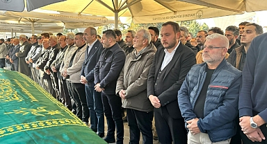 Oğlunun bıçaklaması sonucu yaşamını yitiren baba defnedildi 