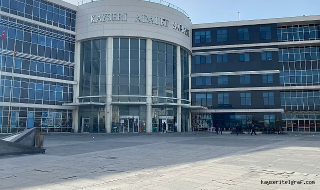 Uyuşturucu ticaretiyle suçlanan sanık: 