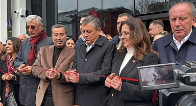 CHP Genel Başkanı Özel partisinin yeni binasını açtı