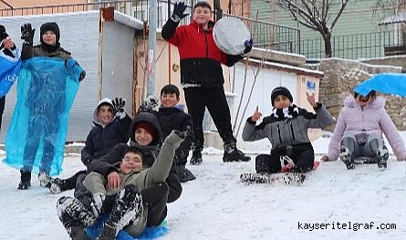 Kayseri’de eğitime kar engeli