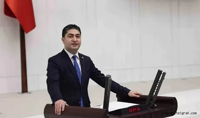 Özdemir'den Yunanistan'a sert uyarı