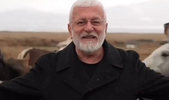 Şarkıcı Onur Akın’a Kayseri’de at çarptı