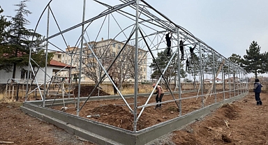 Büyükşehir Belediyesi, Bünyan'da sera açtı