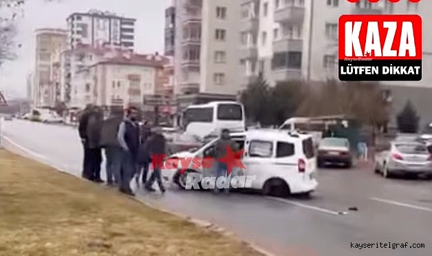 Bağdat Caddesi'nde kaza; 2 yaralı