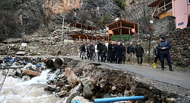 Büyükkılıç selin vurduğu Yahyalı'da incelemelerde bulundu