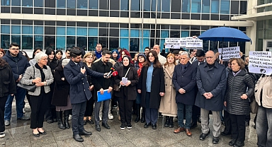 ERÜ'de katledilen kadın için adliyede toplandılar