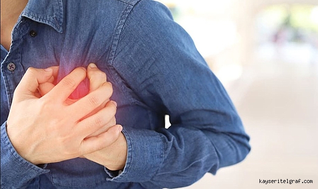 Gençlerde kalp çarpıntısı ve göğüs ağrısına yol açan  9 hatalı alışkanlık