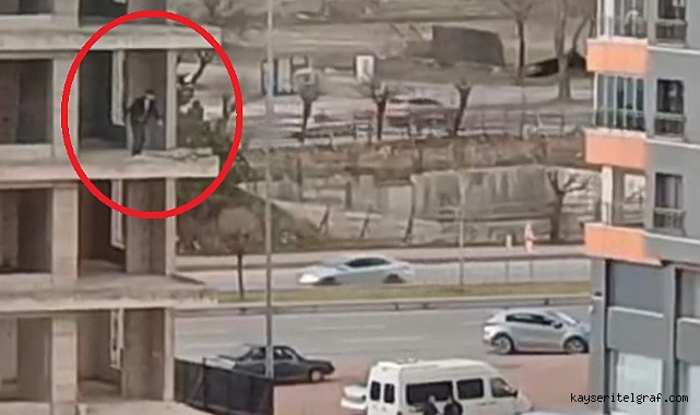 İntihar girişiminde bulunan şahıs, kendisini ikna etmeye çalışanlara taş fırlattı 