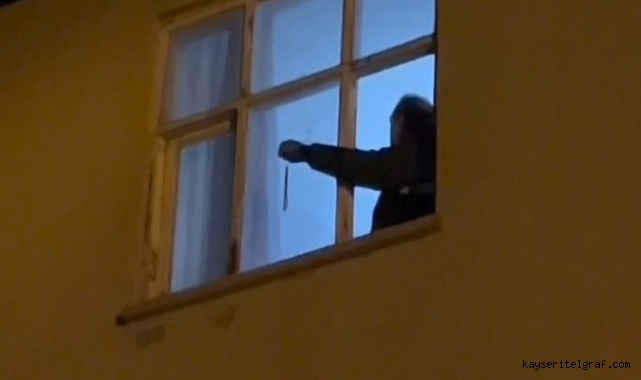 Kayseri'de 2 katlı ev kurşunlandı