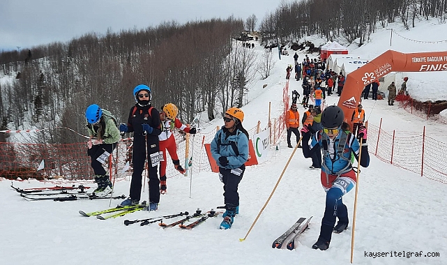 Kayserili kayakçılardan Rize’de 20 madalya
