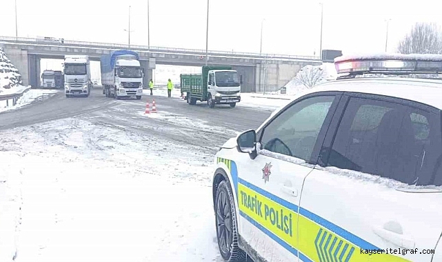 Malatya yolu trafiğe kapandı