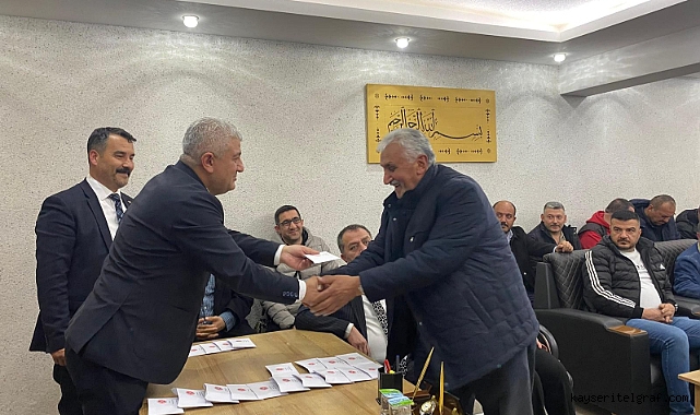 MHP Melikgazi'den 58 mahalleye Ramazan yardımı