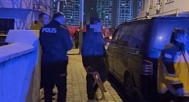 Sahabiye'de bıçaklanan genç binaya sığındı