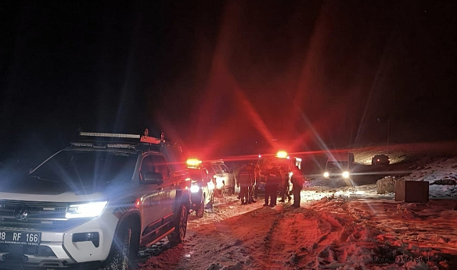 Sarız'da mahsur kalan 3 işçi kurtarıldı