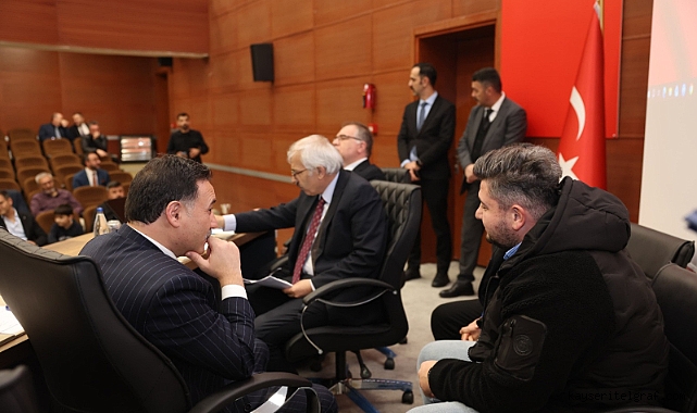 Vali Çiçek, vatandaşların sorun ve taleplerini dinledi