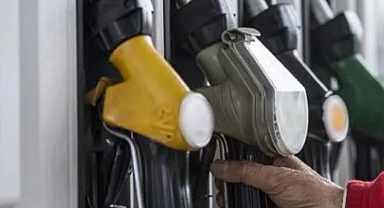 Akaryakıta yine zam geliyor