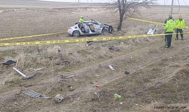 Bayram tatili için yola çıkan ailede anne-baba öldü; çocuklar ağır yaralı