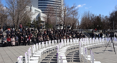 CHP'den 'Kadınlar Günü'ne farklı program