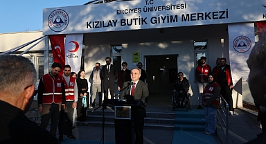 ERÜ'deki öğrencilere hayırseverlerden kıyafet desteği