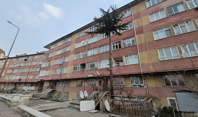 Gültepe'de camdan atlayan bir kişi hayatını kaybetti