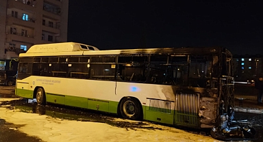 Kayseri'de seyir halindeki özel halk otobüsü yandı 