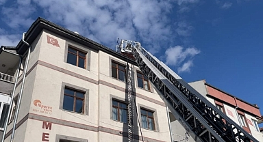 Keykubat'ta apartman bacasında yangın