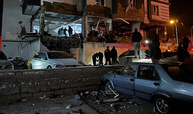 Niğde'de doğal gaz kaynaklı patlamada ortalık savaş alanına döndü