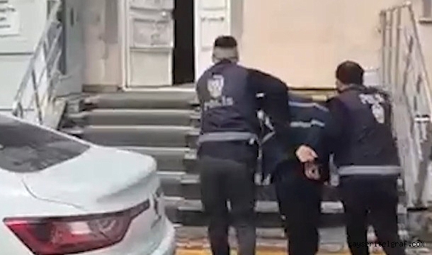 Uyuşturucu ticareti yapan firari yakalandı