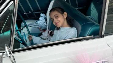 10 yaşındaki Rümeysa ‘KANKA’ ile kanseri yendi, klasik otomobille şehir turu attı