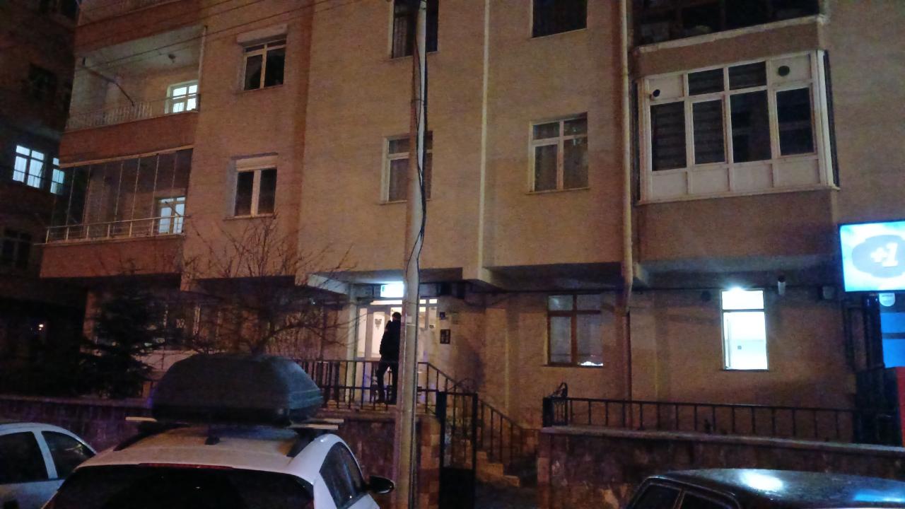 78 yaşındaki yaşlı adam evinde ölü bulundu