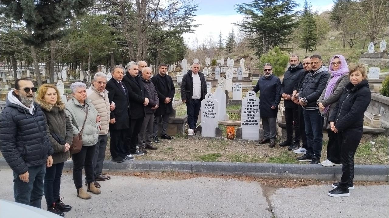 Gazeteci Oktay Ensari, vefat yıl dönümünde anıldı