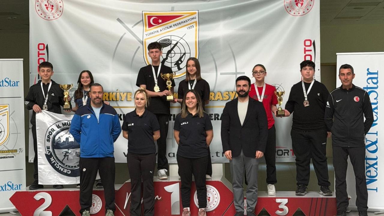 Kayserili sporcular havalı silahlar müsabakalarından 6 madalya ile döndü