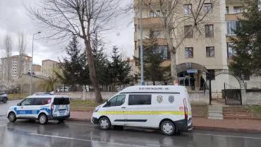 Kendisinden haber alınamayan adam evinde ölü bulundu