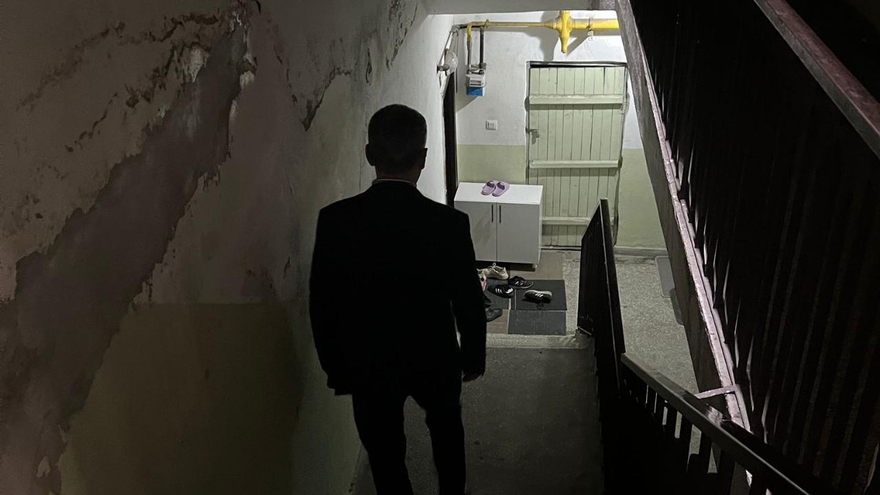 Milletvekili Çopuroğlu çat kapı ev ziyaretlerini sürdürüyor