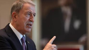 Hulusi Akar’dan Kıbrıs mesajı: "Yüzme bilmeyenler gelmesin"