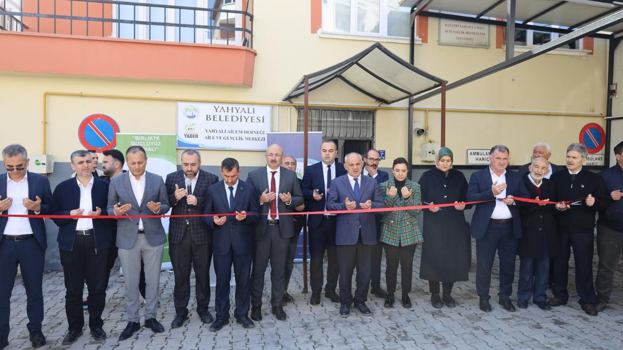Yahyalı’da 'Ailem Derneği' hizmete açıldı