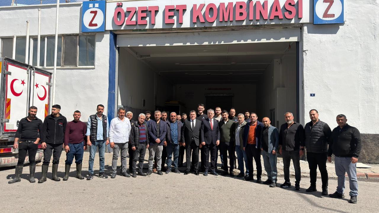 Ak Partili Çopuroğlu Karpuzatan'da üreticilerle bir araya geldi